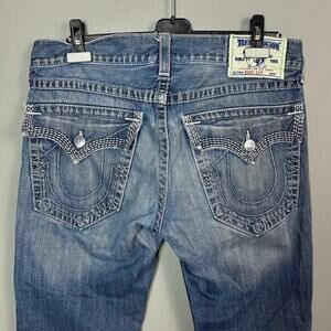 True Religion jeans women's size 34 vintage bootcut‎ distressed thick stitch